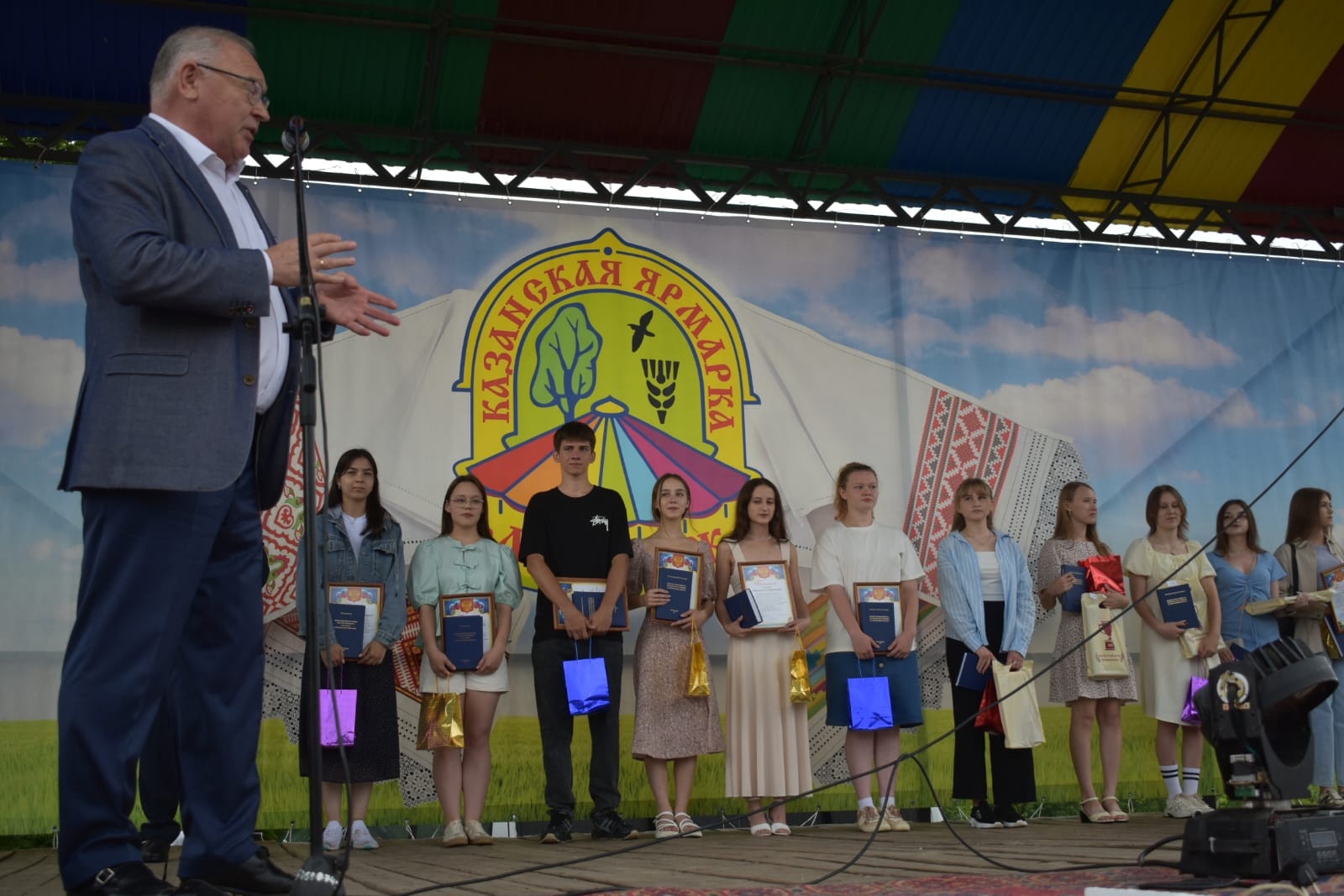 Торжественная церемония чествования выпускников-медалистов 2024 года.