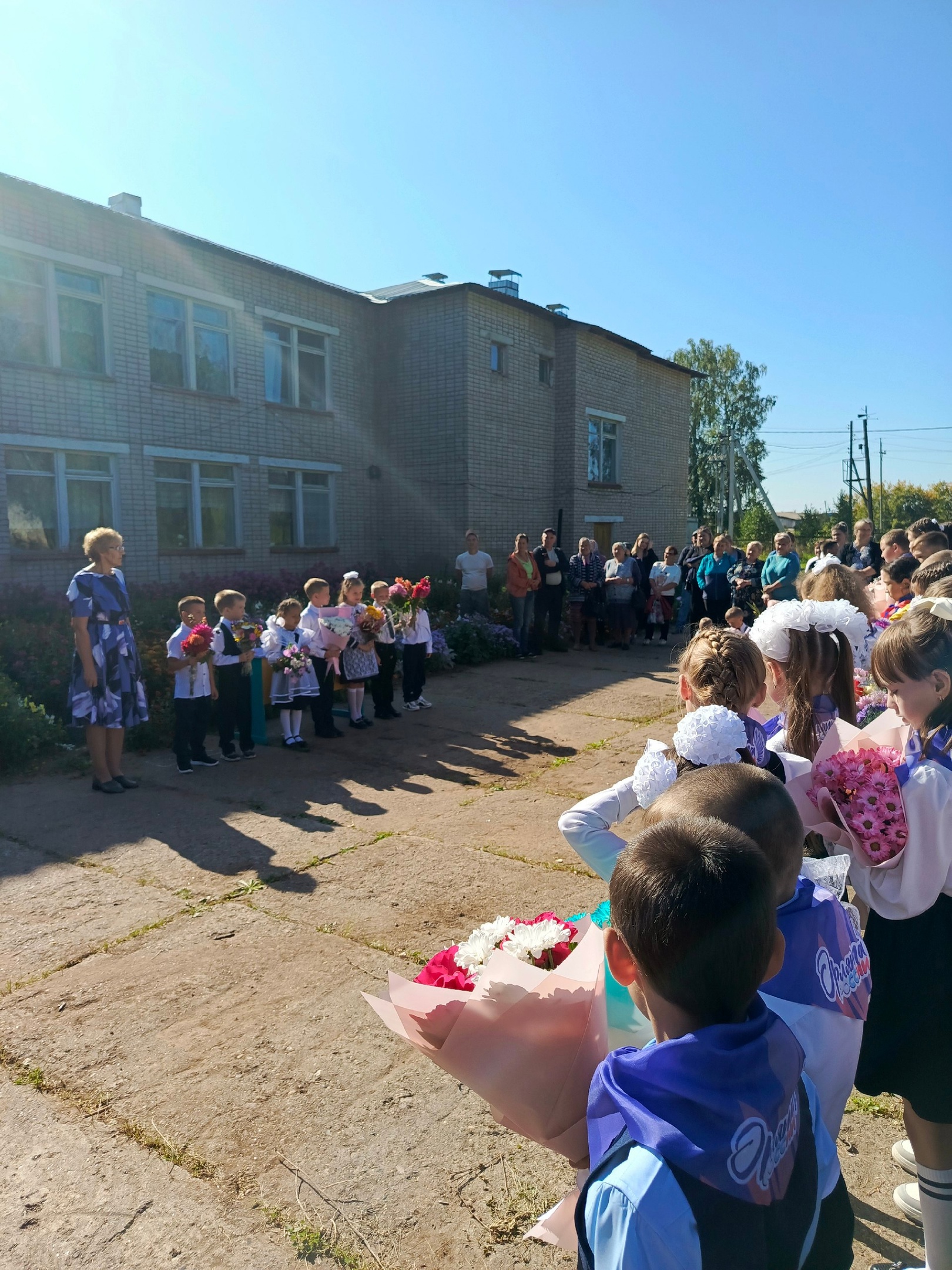 Торжественные линейки по случаю Дня знаний прошли во всех школах Малмыжского района.