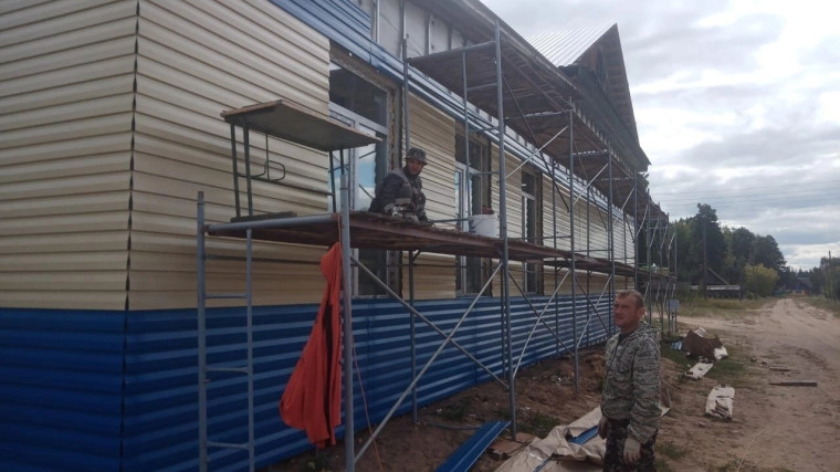В рамках национального проекта "Культура" в п. Плотбище Малмыжского района проводится капитальный ремонт сельского Дома Культуры. В рамках национального проекта "Культура" в п. Плотбище Малмыжского района проводится капитальный ремонт сельского Дома Культуры.