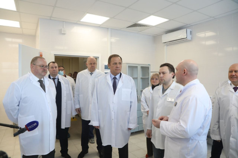 Игорь Комаров и Олег Мельниченко осмотрели новый корпус Пензенского областного онкологического диспансера. Игорь Комаров и Олег Мельниченко осмотрели новый корпус Пензенского областного онкологического диспансера.