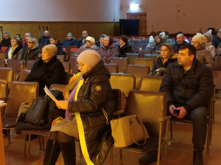 Состоялась встреча руководства района с жителями Савальского сельского поселения. Состоялась встреча руководства района с жителями Савальского сельского поселения.