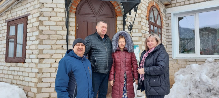 Мы всегда рядом с вами и готовы оказать необходимую помощь!. Мы всегда рядом с вами и готовы оказать необходимую помощь!.